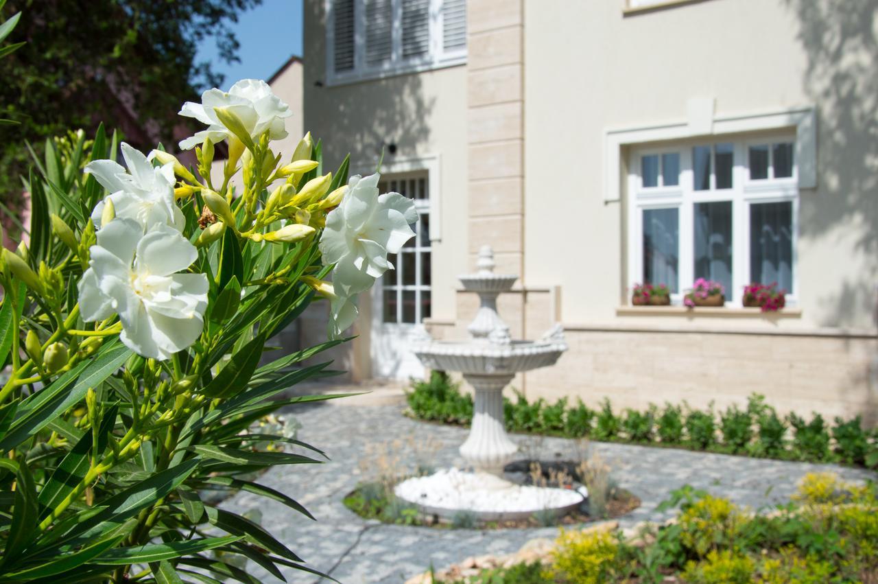 Villa Fontana Balatonfüred Buitenkant foto